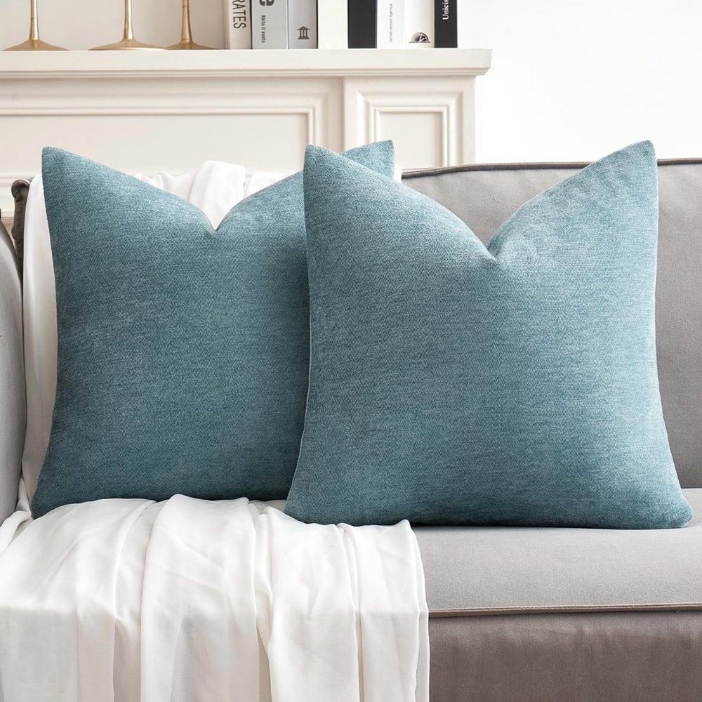NWT • Throw Pillow Covers